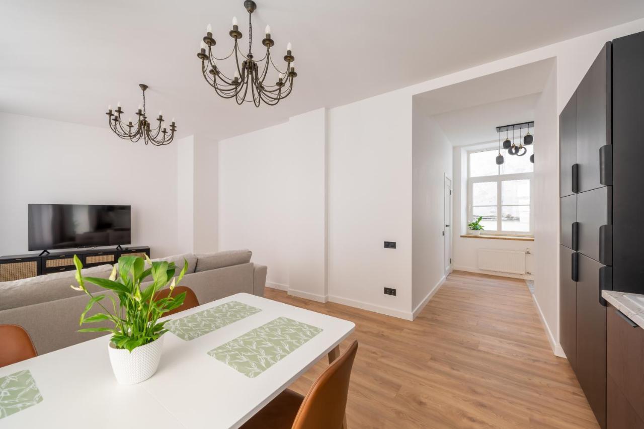 Spacious 1-bedroom In The Heart Of Old Town Appartement *